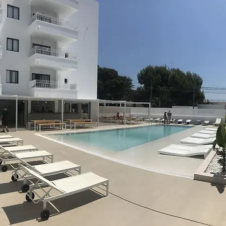 White Apartments - Adults Only-2