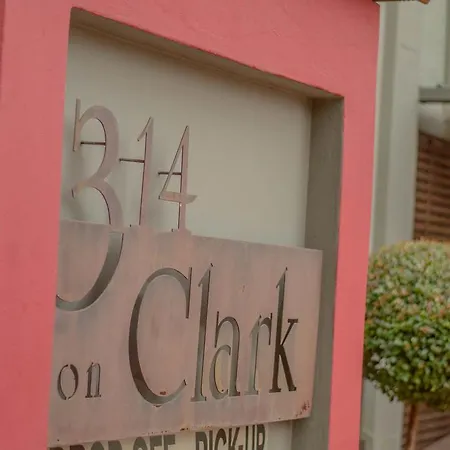 314 On Clark Guest House-3