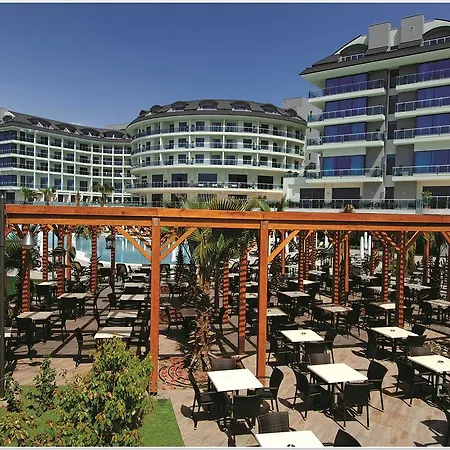 Commodore Elite Suites & Spa Ultra All Inclusive (Adults Only)-2