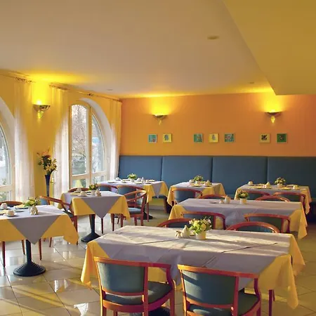 Hotel Am Buschkrugpark-2