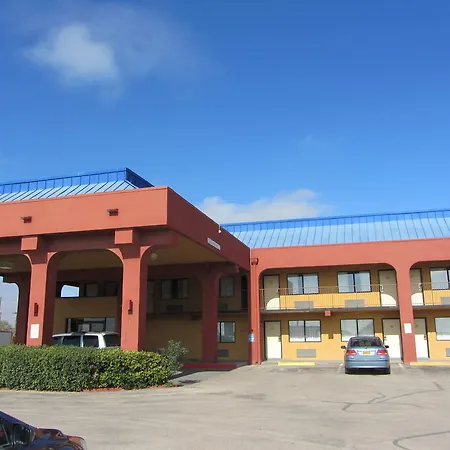Days Inn By Wyndham Midland-3