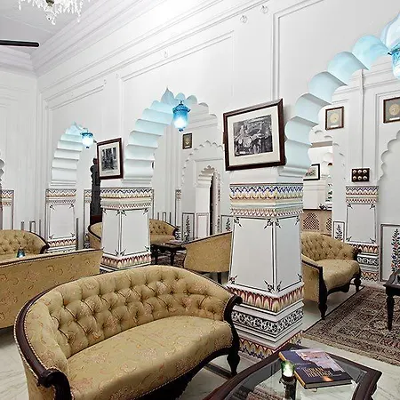 Laxmi Vilas Palace-3