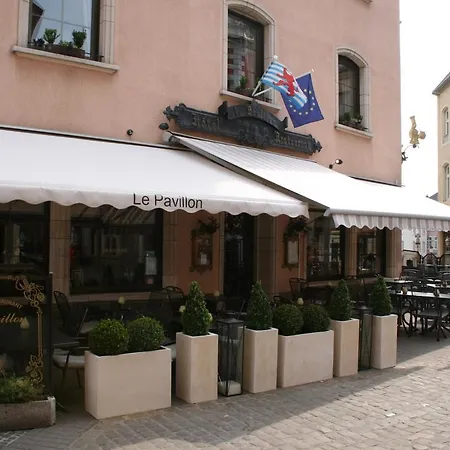 Le Pavillon-2
