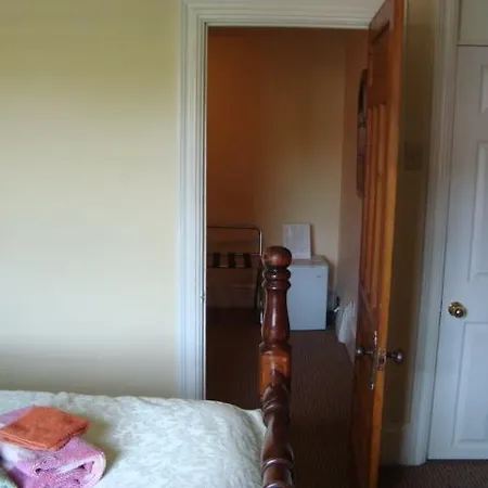 Australis Guest House-2