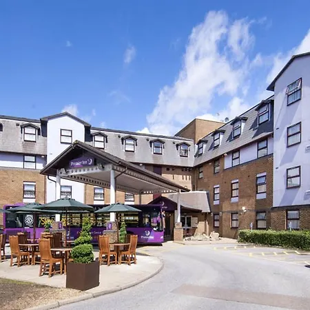 Premier Inn London Gatwick Airport A23-2