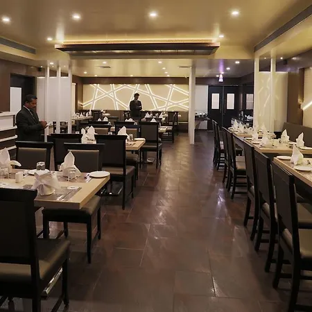Grand Kailash Hotel-3
