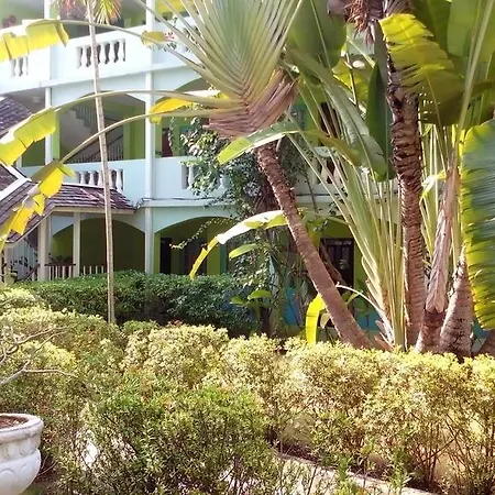 Doctors Cave Beach Hotel-2