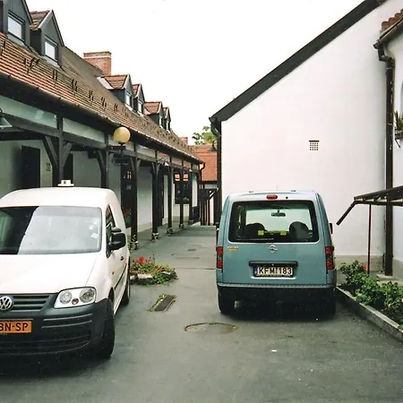 Barokk Vendégház-2