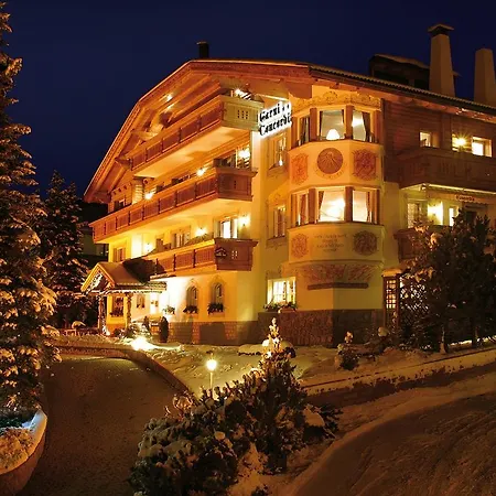 Hotel Garni Concordia - Dolomites Home-3