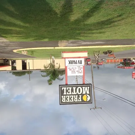 Freer Motel-2