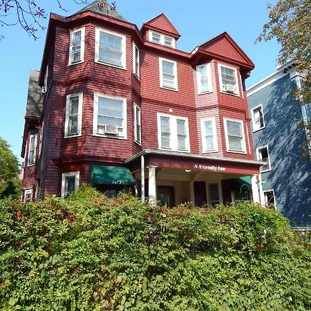 A Friendly Inn At Harvard-3