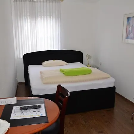 Hotel Moerike-2