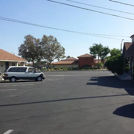 New Kansan Motel-2