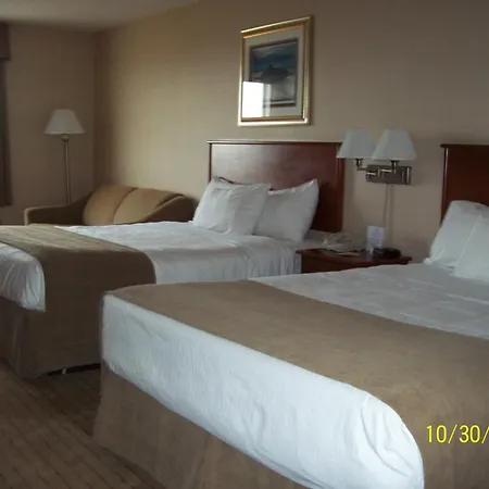 Days Inn By Wyndham Moose Jaw-2