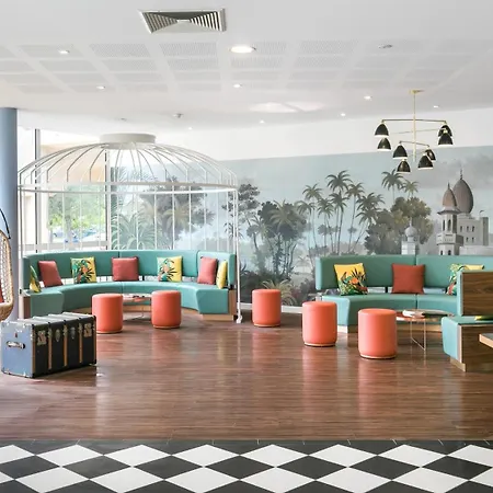 Hotel Birdy By HappyCulture-3