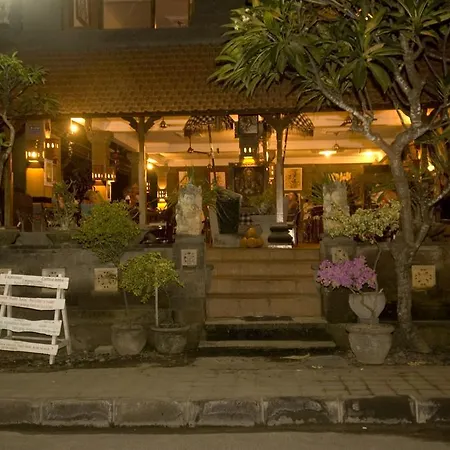 Puri Rai Hotel-3