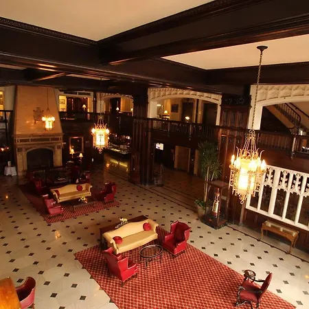 Columbia Club-3