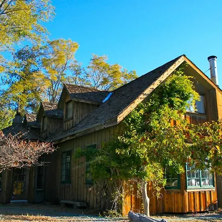 Old Pioneer Garden Country Inn-2