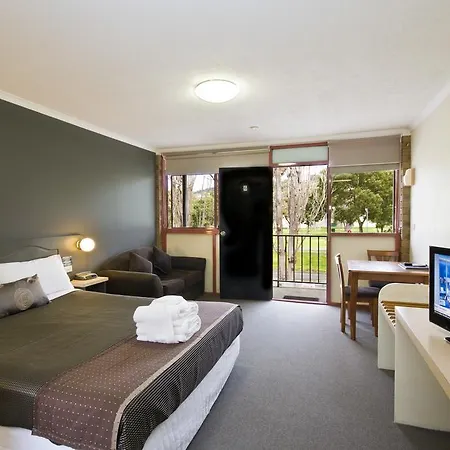 Lorne Coachman Inn-2