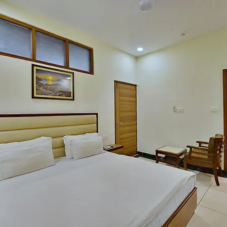 Hotel Aricent Opposite Isbt Sector 17 Chandigarh-2