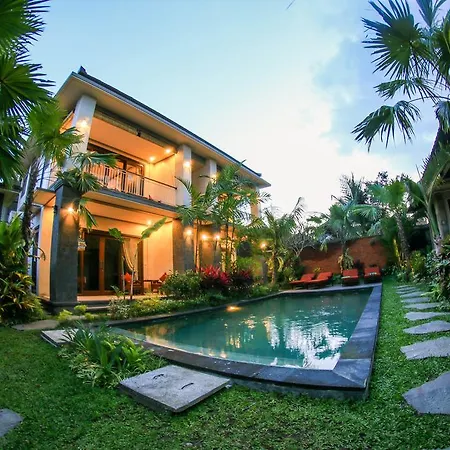 Cahyatika Bed & Breakfast-3