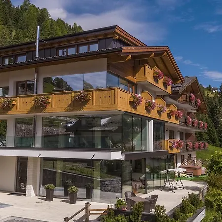 Hotel Garni Gardena - Appartments-2