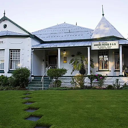 Annies House-3