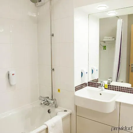 Premier Inn Rhuddlan-2