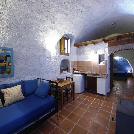 Casas Cueva Y Cortijo La Tala En Guadix-3