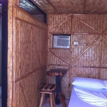 Bamboo House Beach Lodge & Restaurant-2