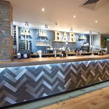 Premier Inn London Uxbridge-2