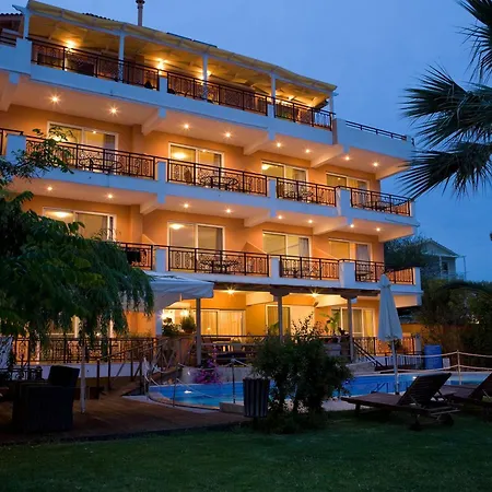 Hotel Grand Nefeli-3