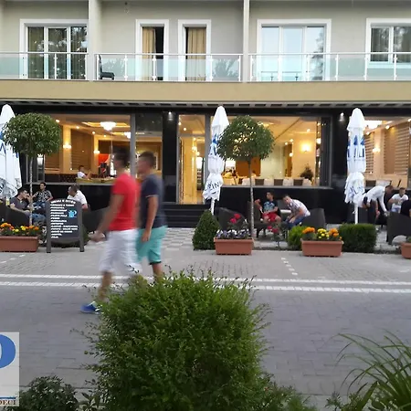 Hotel Pogradeci-2