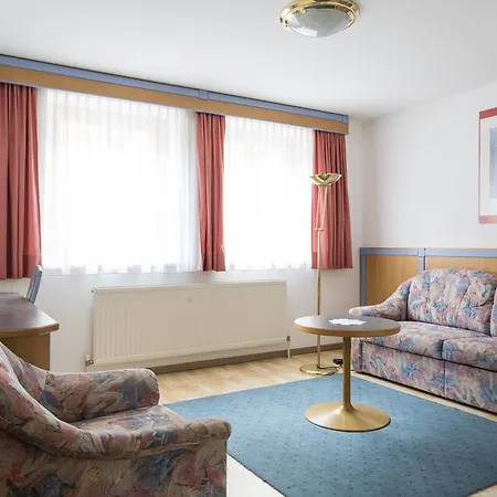 Hotel Das Zentrum-2