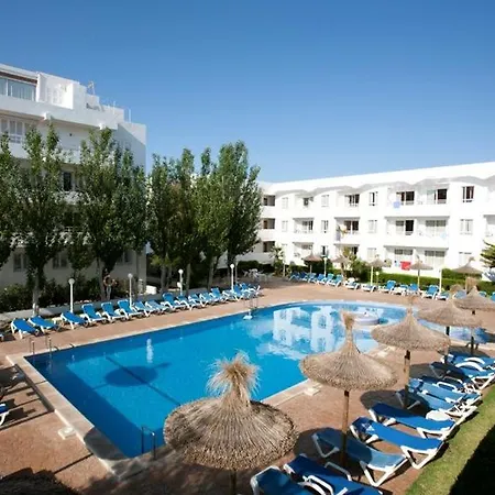 Cabot Hobby Club Apartments-2