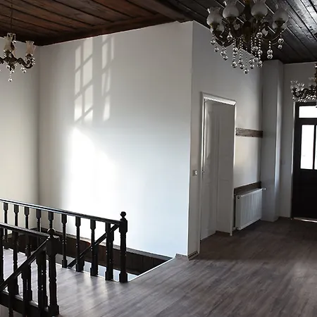 Ruby Otel-2