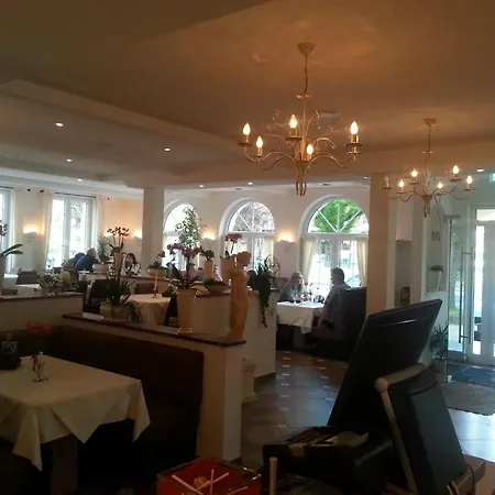 Hotel Helena-3