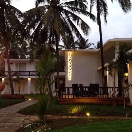 Paparazzi Resort-2