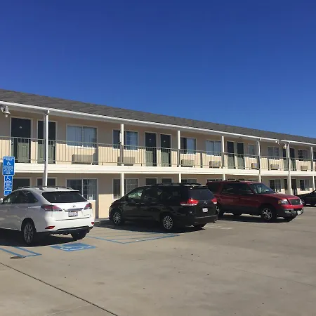 Colonial Motel-3