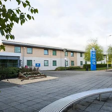 Days Inn Cannock - Norton Canes-3