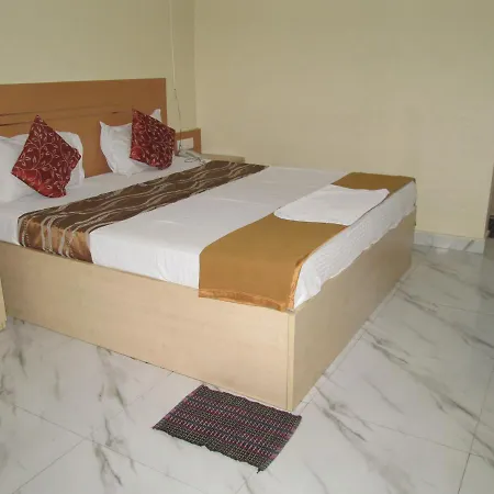 Oyo 13494 Hotel Nakshatra Inn-2