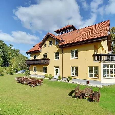 Hotel Belweder - Przy Hotelu Golebiewski-2