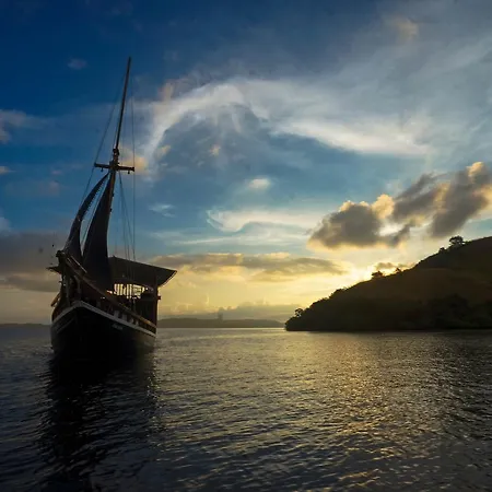Blue Marlin Dive Komodo-3