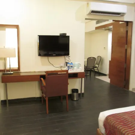 Hotel Vaishnaoi-3