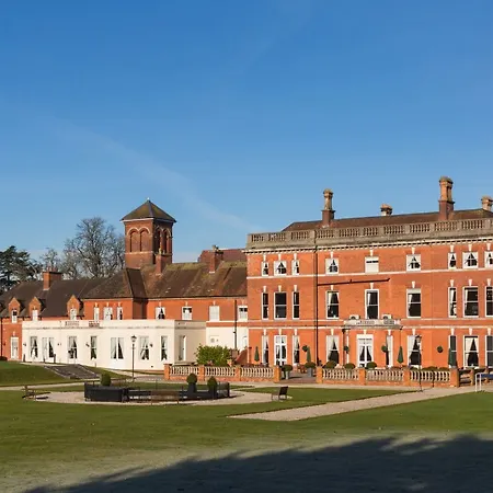 Oakley Hall Hotel-3