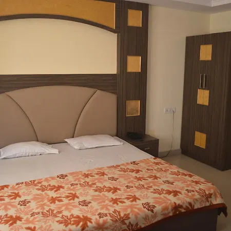 Hotel City Palace-3