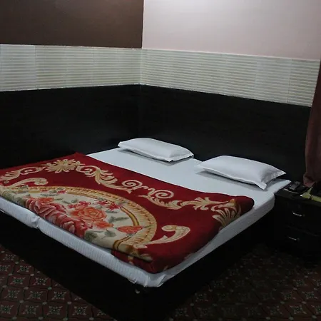 Hotel Red Rose-3
