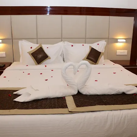 The Avr Hotels & Banquets-3