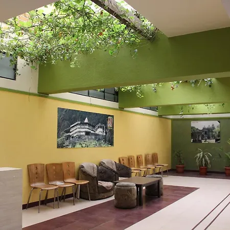 Cool Palace Hotels-2