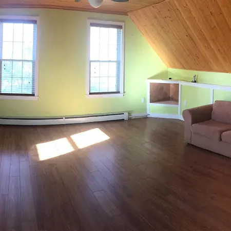 Alma Shore Lane Suites & Cottages-3